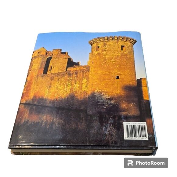Castles of Britain by Patrick Cormack | Illustrated HC | 1995| Printed ITALY - Picture 2 of 12